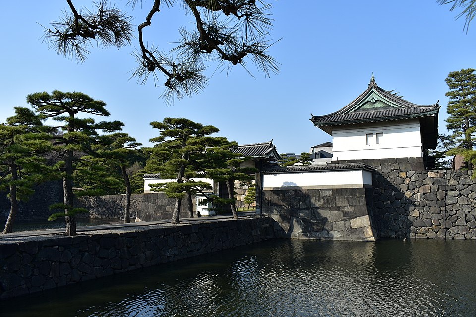Visita la zona de la estación de Tokio 2