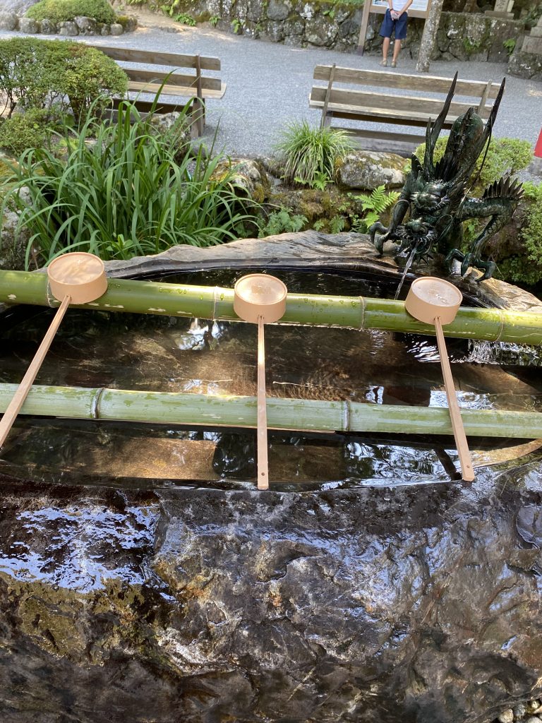 Niukawakami jinja shimosha